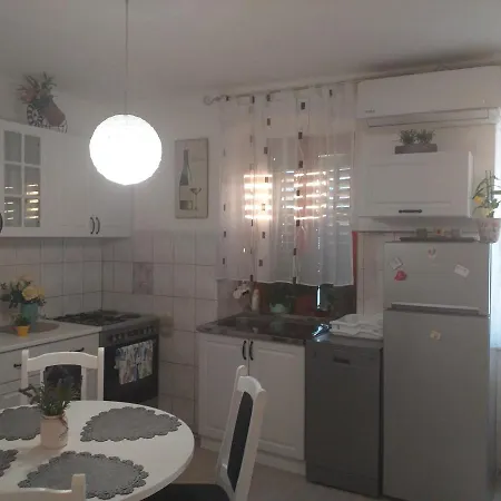 Stella شقة سبليت
